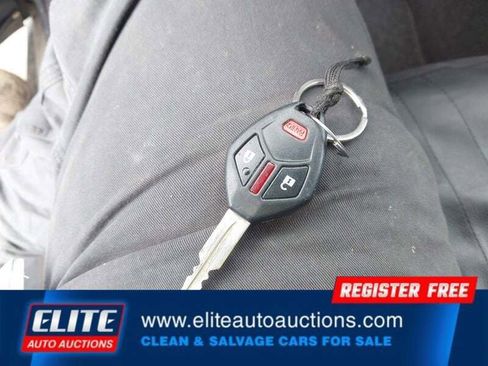 Used 2016 Mitsubishi Outlander ES AWD/4WD image 22