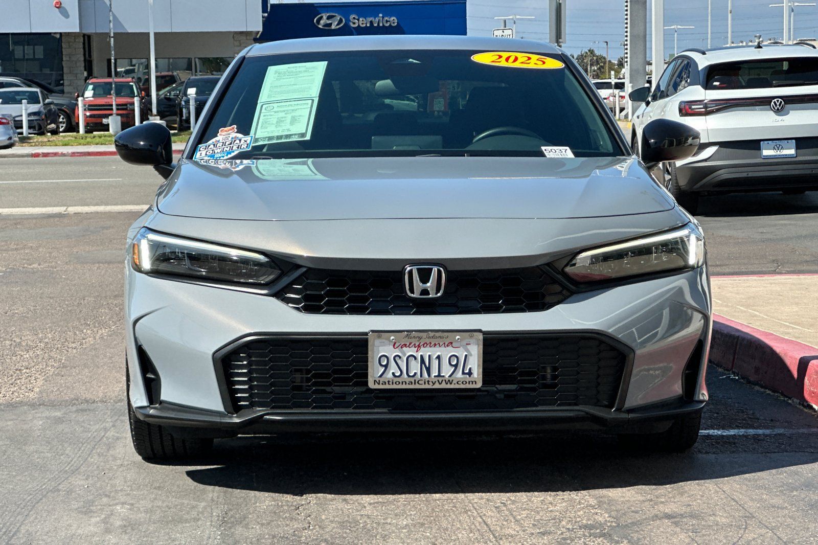Used 2025 Honda Civic Sport image 9