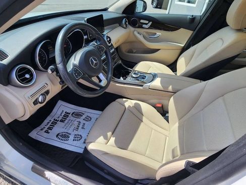 Used 2017 Mercedes-Benz C 300 4MATIC Sedan image 9