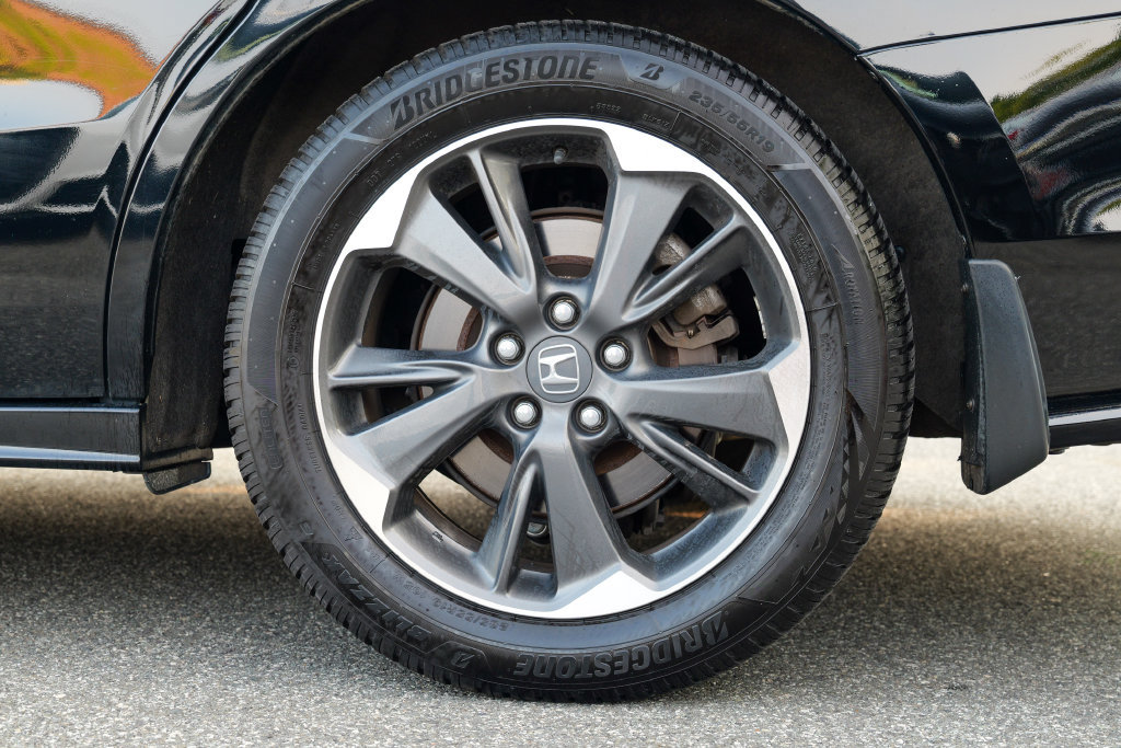 Used 2023 Honda Odyssey Elite image 14