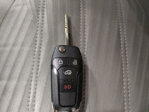Used 2016 Ford Fusion S FWD image 32