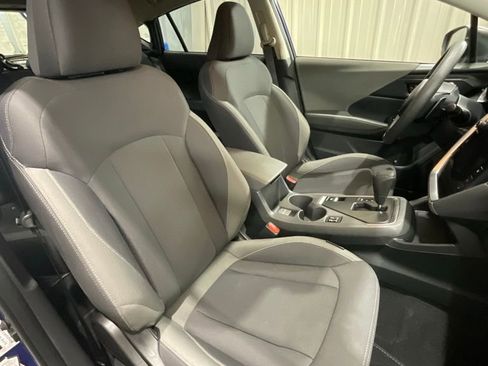 Used 2025 Subaru Crosstrek 2.0i Premium image 14