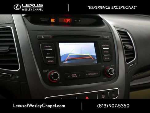 Used 2015 Kia Sorento LX image 38