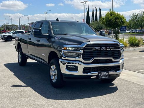 New 2026 RAM 2500 Big Horn AWD/4WD image 10