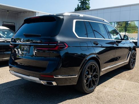 Used 2023 BMW X7 xDrive40i image 6