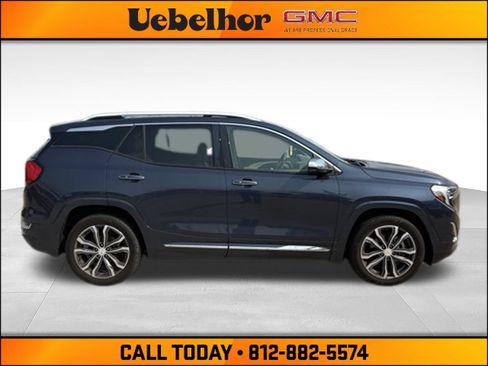 Used 2018 GMC Terrain Denali w/ Advanced Safety Package FWD image 5