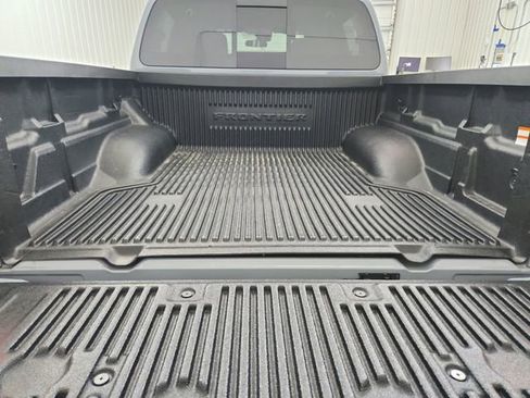 Used 2025 Nissan Frontier PRO-4X AWD/4WD image 40