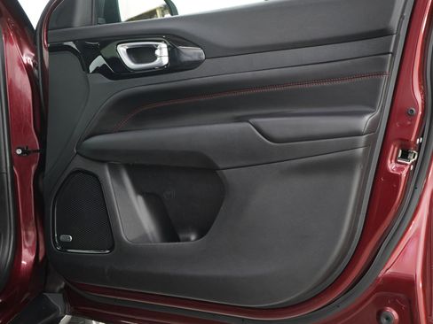 Used 2022 Jeep Compass Trailhawk w/ Sun and Sound Group image 9