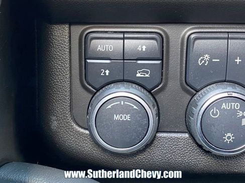 Used 2023 Chevrolet Tahoe LT w/ Luxury Package AWD/4WD image 25