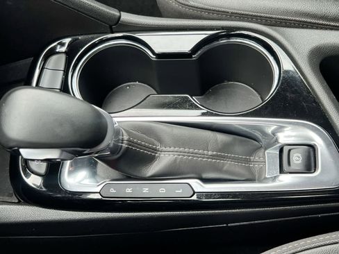 Used 2025 Buick Encore GX Preferred image 31