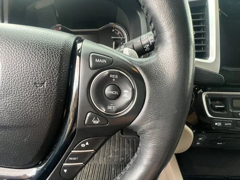 Used 2017 Honda Pilot Elite image 19