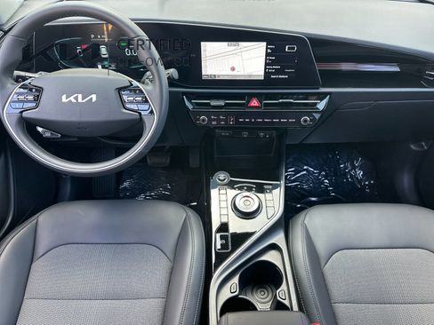 Certified 2024 Kia Niro EX FWD image 14
