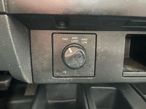 Used 2011 Dodge Dakota ST image 17