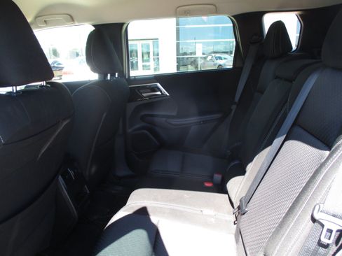Used 2023 Mitsubishi Outlander ES AWD/4WD image 15