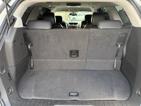 Used 2014 Chevrolet Traverse LT FWD image 20