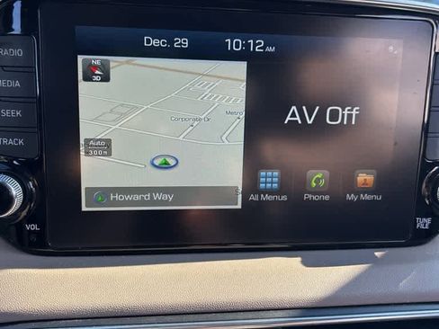 Used 2020 Hyundai Santa Fe Limited image 10