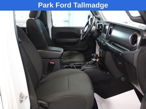 Used 2021 Jeep Wrangler Unlimited Sport image 22