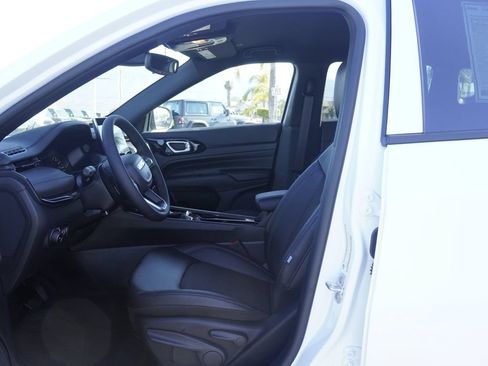New 2026 Jeep Compass Latitude AWD/4WD image 21