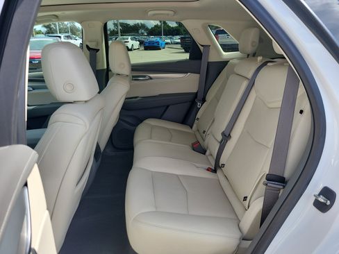 Used 2019 Cadillac XT5 Luxury image 16