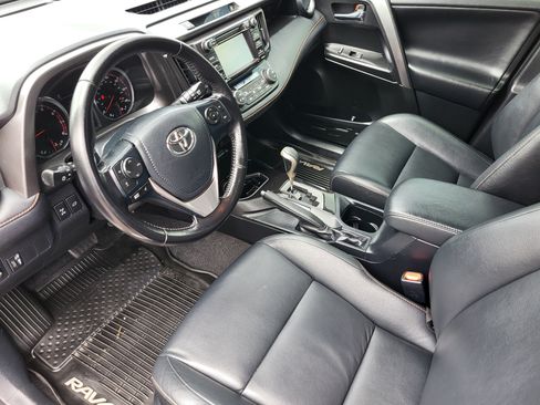 Used 2016 Toyota RAV4 SE AWD/4WD image 10