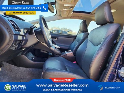 Used 2013 Toyota Prius Four w/ Deluxe Solar Roof Pkg image 9