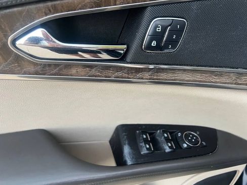 Used 2016 Lincoln MKX Reserve w/ Driver Assistance Package image 21