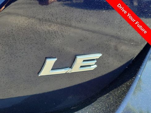 Used 2021 Toyota Camry LE FWD image 29