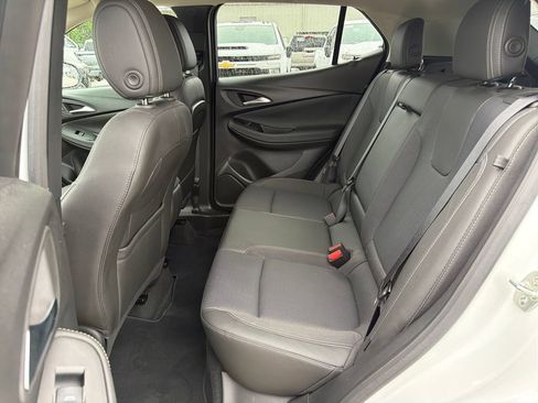 Certified 2024 Buick Encore GX Preferred w/ Comfort Package FWD image 25