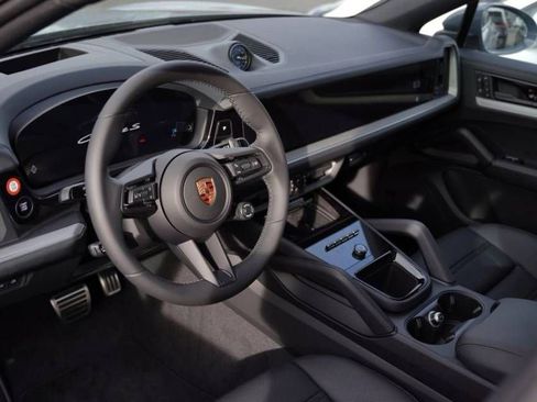 New 2026 Porsche Cayenne S AWD/4WD image 4