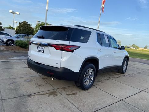 Used 2023 Chevrolet Traverse LT w/ LPO, Cargo Package AWD/4WD image 13