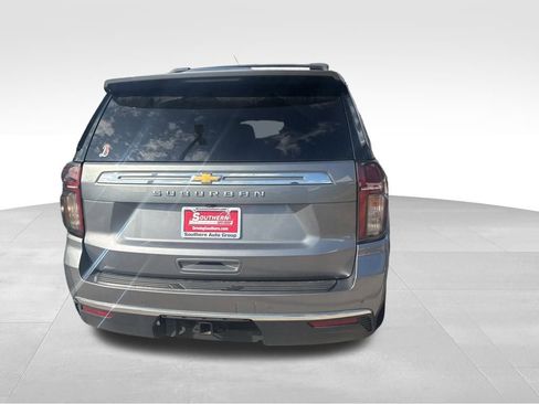 Used 2021 Chevrolet Suburban LS image 13