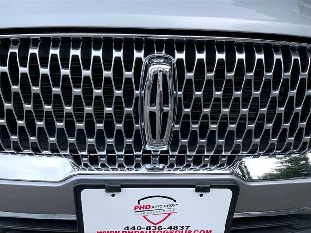 Used 2022 Lincoln Corsair AWD w/ Equipment Group 101A image 5