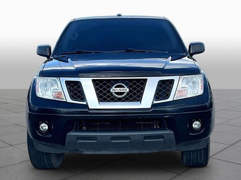 Used 2018 Nissan Frontier SV RWD image 4