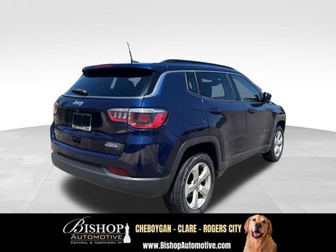 Used 2018 Jeep Compass Latitude w/ Popular Equipment Group AWD/4WD image 12