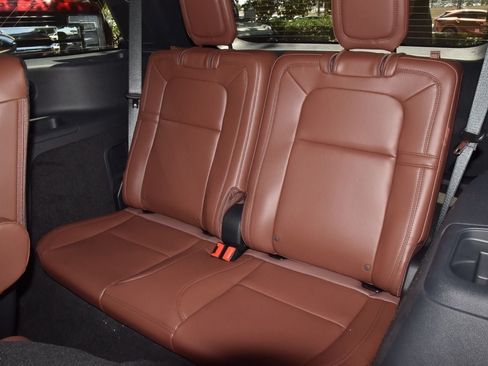 New 2026 Lincoln Aviator Reserve AWD/4WD image 15