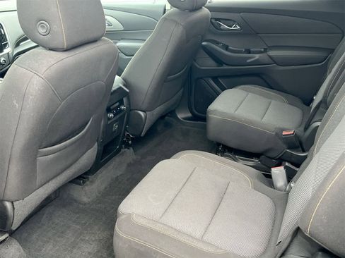 Used 2018 Chevrolet Traverse LT w/ LPO, Floor Liner Package image 18