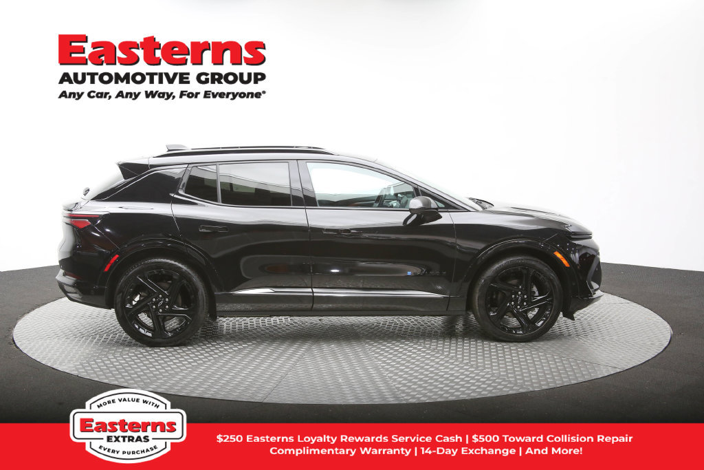 Used 2024 Chevrolet Equinox EV RS FWD image 44