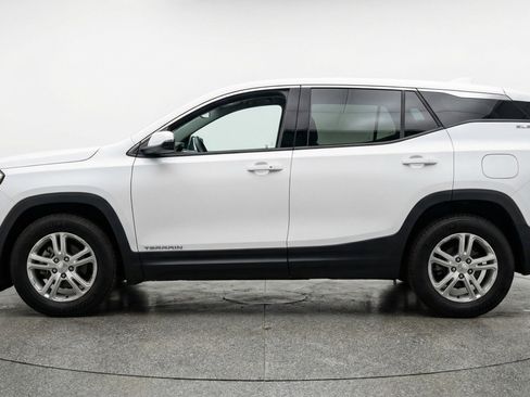 Used 2024 GMC Terrain SLE FWD image 5