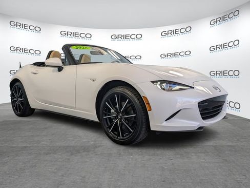 Certified 2025 MAZDA MX-5 Miata Grand Touring image 1