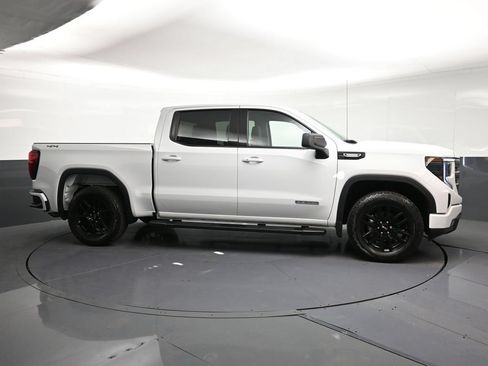 Used 2026 GMC Sierra 1500 Elevation AWD/4WD image 6