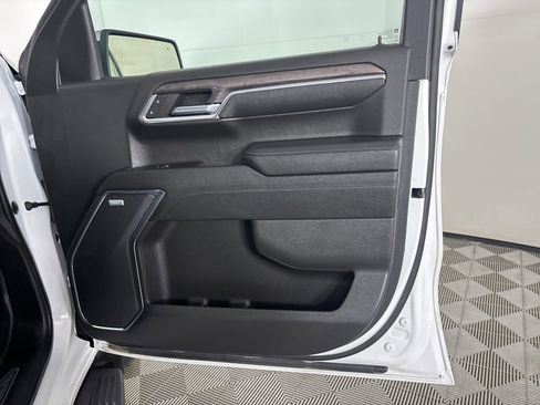 Used 2024 Chevrolet Silverado 1500 LTZ image 26