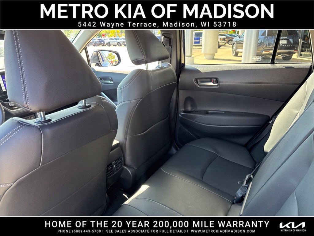 Used 2023 Toyota Corolla Cross XLE w/ Convenience Package AWD/4WD image 30