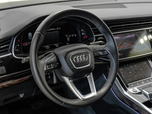 Used 2022 Audi Q8 Premium Plus w/ Premium Plus Package AWD/4WD image 23