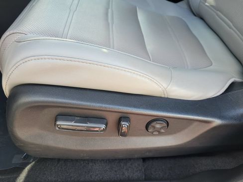 Used 2022 Honda CR-V EX-L image 14