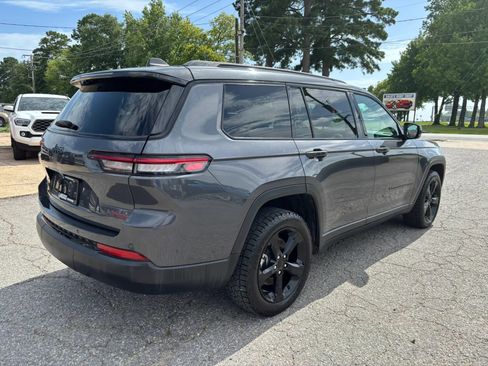 Used 2023 Jeep Grand Cherokee L Laredo AWD/4WD image 5