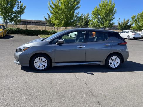 Used 2025 Nissan Leaf S FWD image 2