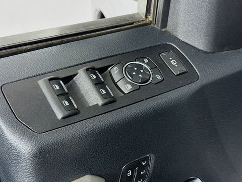 Certified 2022 Ford F250 Lariat w/ Chrome Package image 18