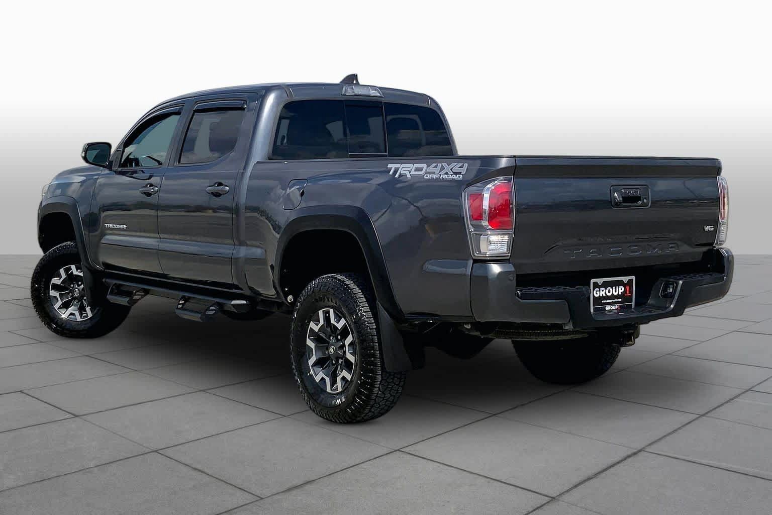 Used 2020 Toyota Tacoma TRD Off-Road w/ Technology Package AWD/4WD image 12