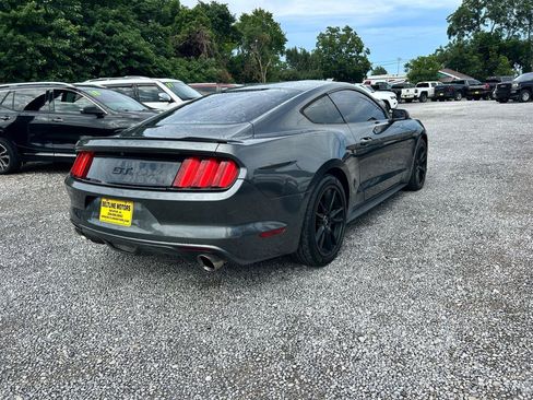 Used 2016 Ford Mustang GT RWD image 2