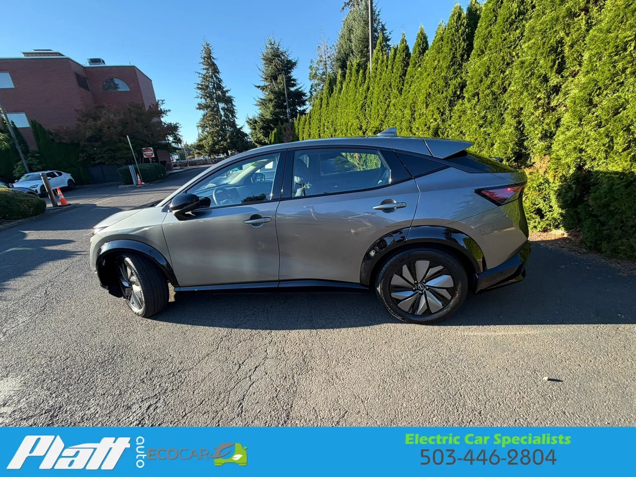Used 2024 Nissan Ariya AWD image 6
